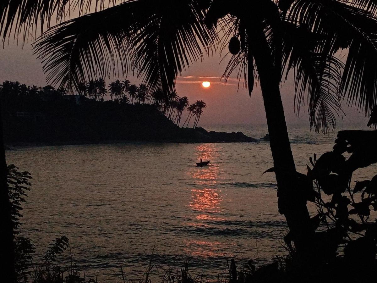 Surf Paradise Tangalle Extérieur photo