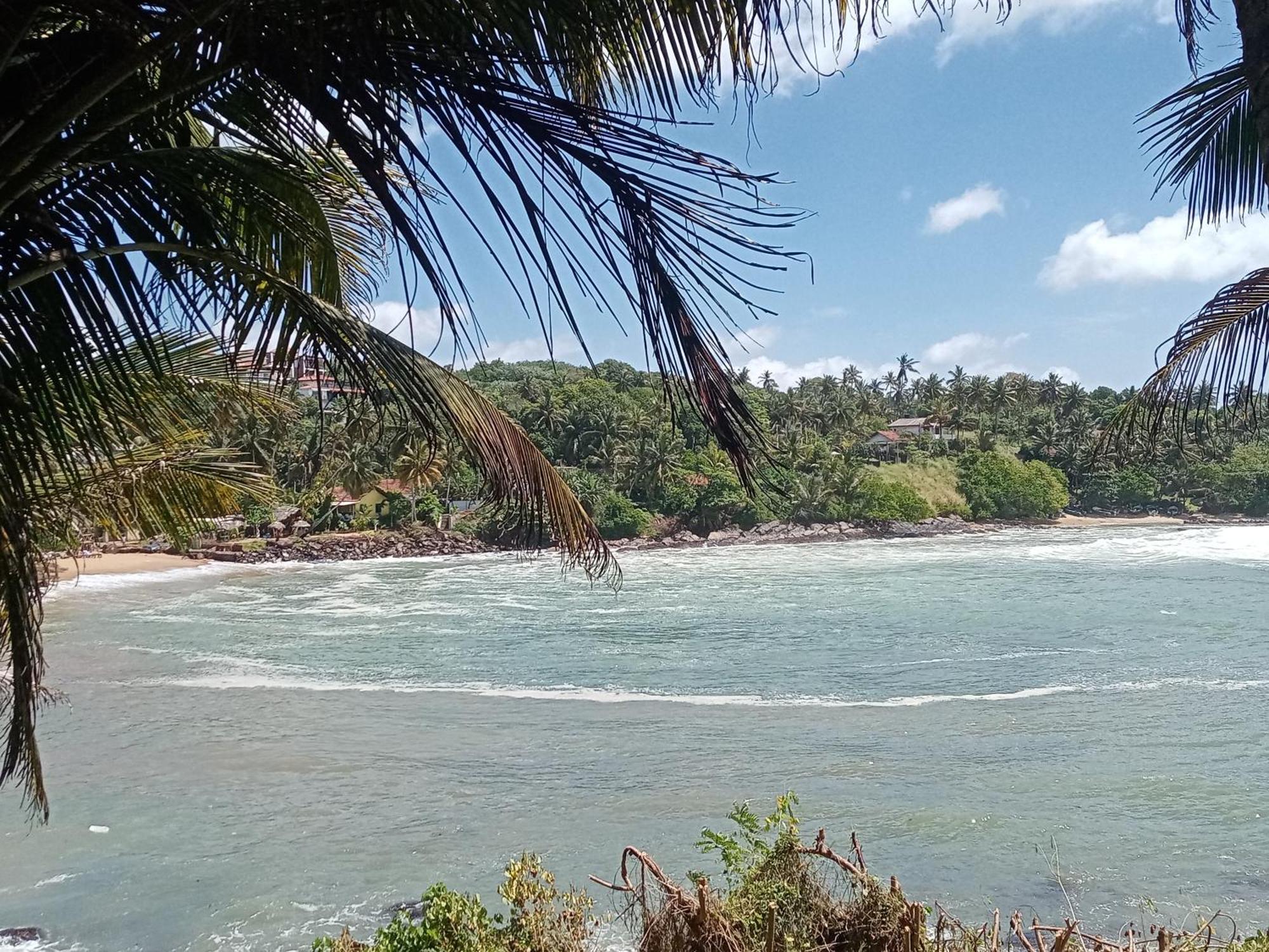 Surf Paradise Tangalle Extérieur photo