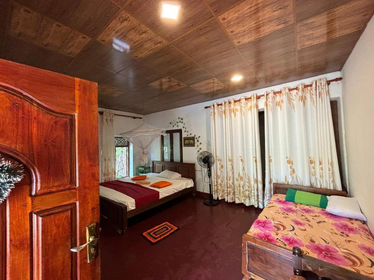 Surf Paradise Tangalle Extérieur photo